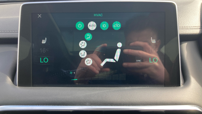 MG Hs 1.5 T-GDI Exclusive 5dr DCT Petrol Hatchback